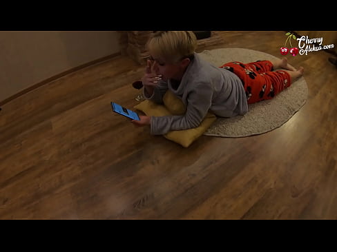 ❤️ Šialená blondínka fajčí obrovský penis a skáče na ňom - análny sex ❌ Ruské porno na porno sk.camporner.top